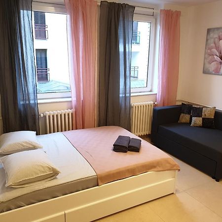 Podbara Center Apartment Нови Сад Екстериор снимка