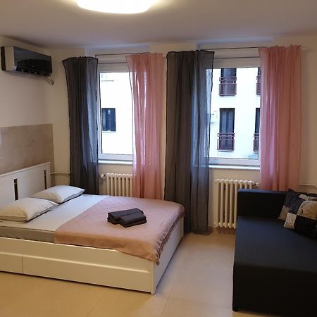 Podbara Center Apartment Нови Сад Екстериор снимка