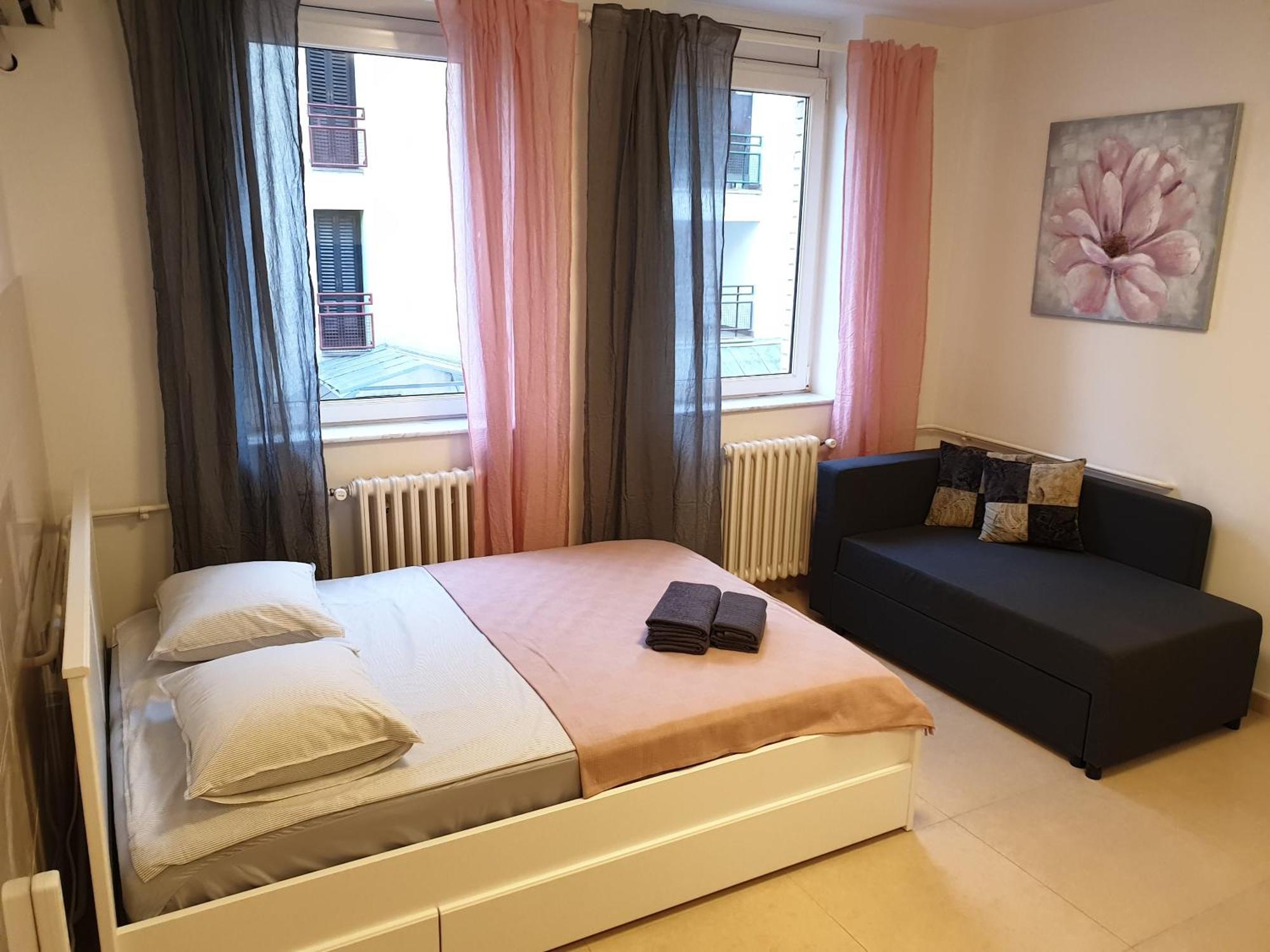Podbara Center Apartment Нови Сад Екстериор снимка