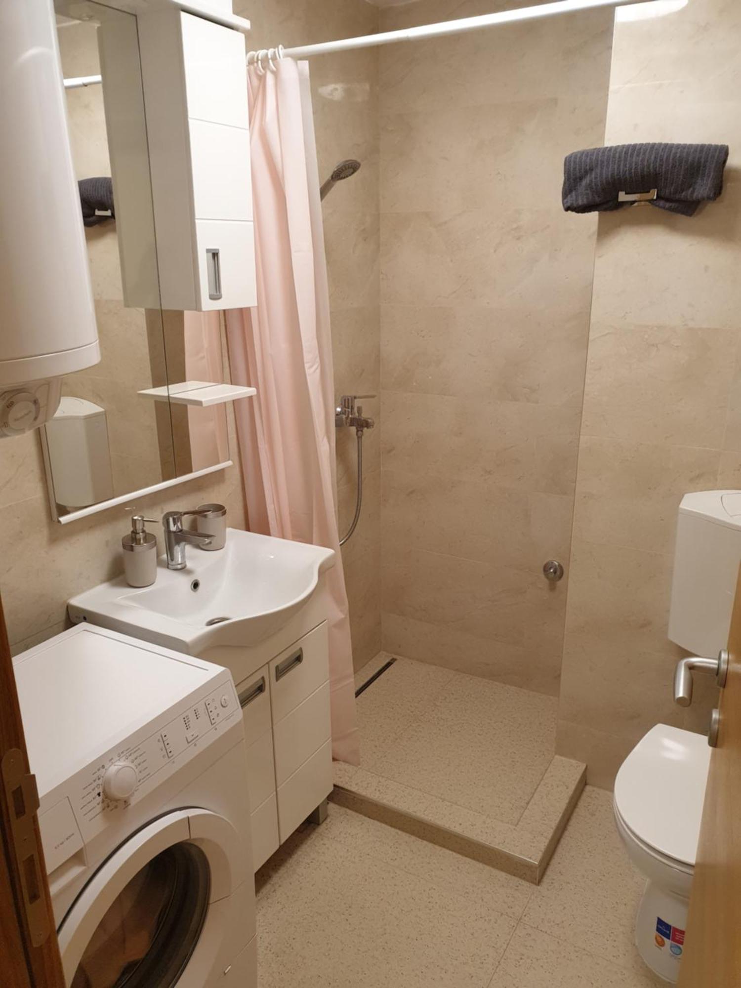 Podbara Center Apartment Нови Сад Екстериор снимка